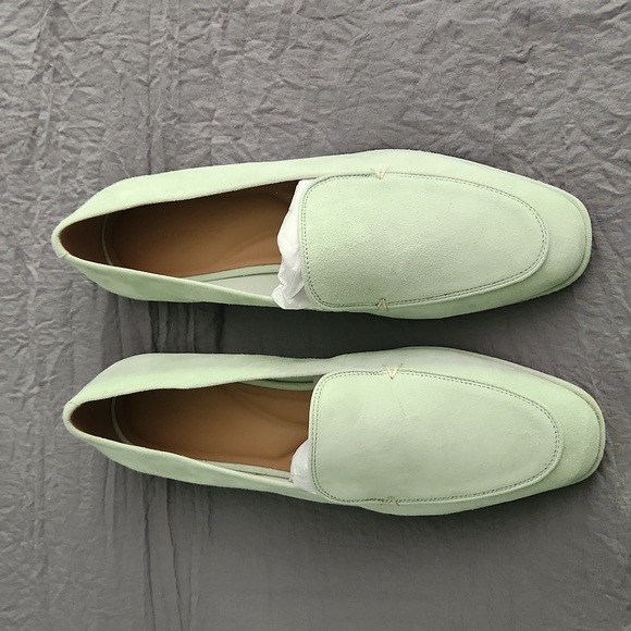 New AEROSOLES Mint Suede Loafers - Picture 2 of 6
